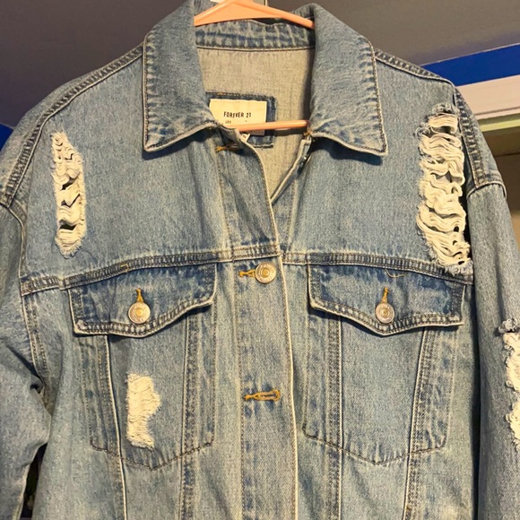 Forever 21 distressed jean jacket - Picture 1 of 3
